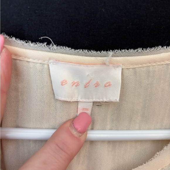 Entre Cream Sequined Short Sleeve Top Women’s Medium Style #T12850 Evening Party - Picture 3 of 8